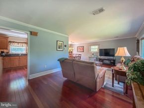 925 Big Oak Road, Yardley PA 19067