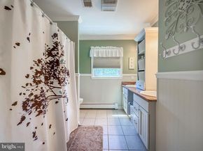 925 Big Oak Road, Yardley PA 19067
