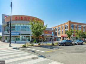 3740 39TH Street NW F156, Washington DC 20016