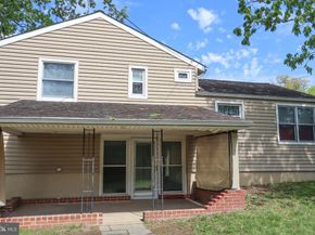 1317 Fitzwatertown Road, Abington PA 19001