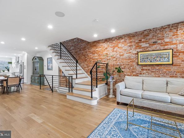 4638 Locust Street, Philadelphia PA 19139