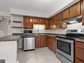 7914 Tyson Oaks Circle, Vienna VA 22182