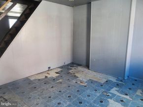 438 E Auburn Street, Philadelphia PA 19134