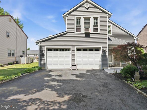 12 Pebble Drive, Horsham PA 19044