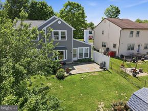 12 Pebble Drive, Horsham PA 19044