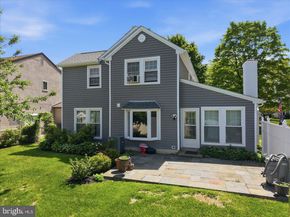 12 Pebble Drive, Horsham PA 19044