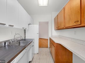 4200 Cathedral Avenue NW 901, Washington DC 20016