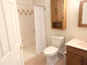 402 Solly Avenue, Philadelphia PA 19111