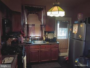 6830 N 7TH Street, Philadelphia PA 19126