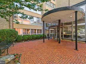 4970 Battery Lane 108, Bethesda MD 20814