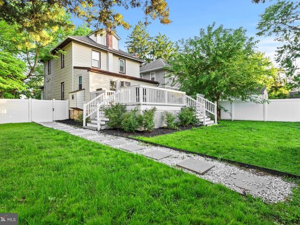 913 10TH Avenue, Prospect Park PA 19076