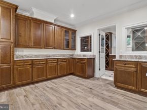 7112 Georgetown Pike, Mclean VA 22101