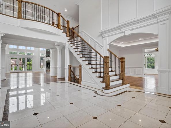 7112 Georgetown Pike, Mclean VA 22101
