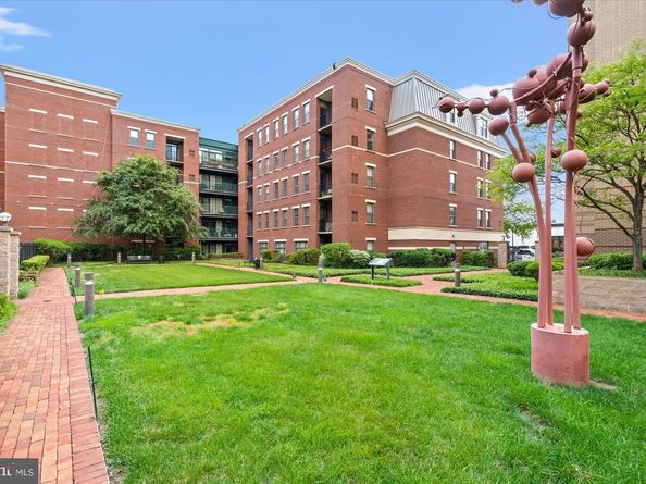 1111 Oronoco Street 441, Alexandria VA 22314