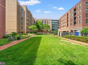 1111 Oronoco Street 441, Alexandria VA 22314