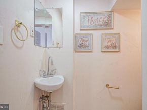 2645 S Alder Street, Philadelphia PA 19148