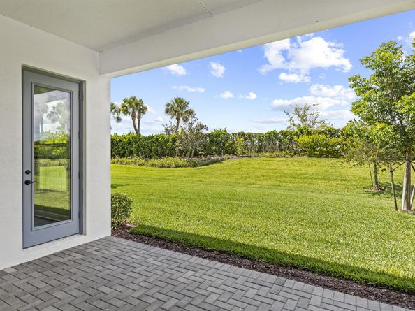 15860 Key Biscayne Lane, The Acreage FL 33470