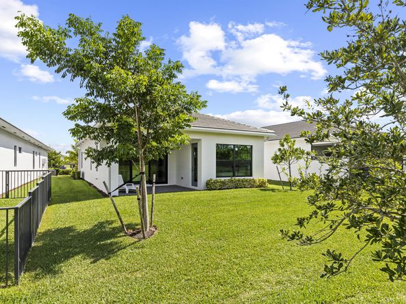 15860 Key Biscayne Lane, The Acreage FL 33470