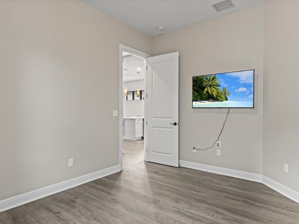 15860 Key Biscayne Lane, The Acreage FL 33470