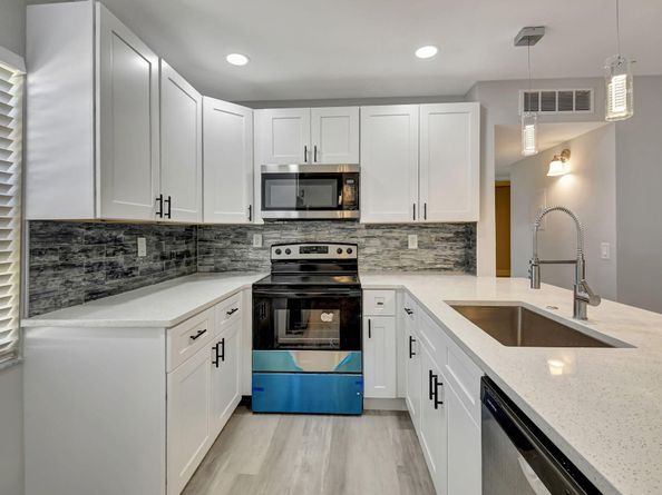 909 S Flanders S, Delray Beach FL 33484