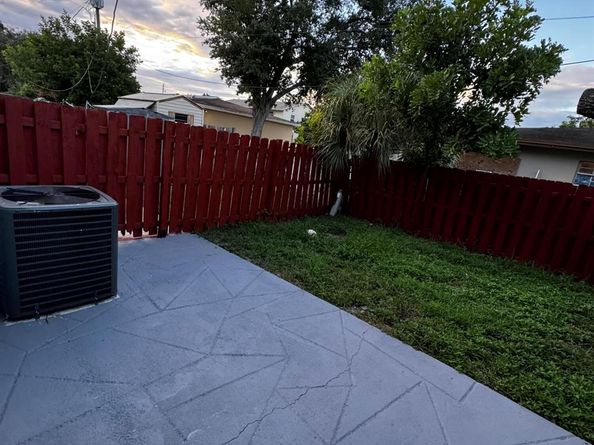 1641 W 27th Street D, Riviera Beach FL 33404