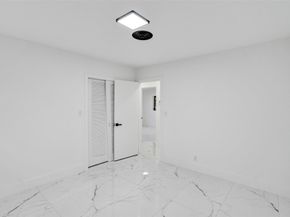 5840 SW 14th St, Plantation FL 33317