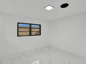 5840 SW 14th St, Plantation FL 33317