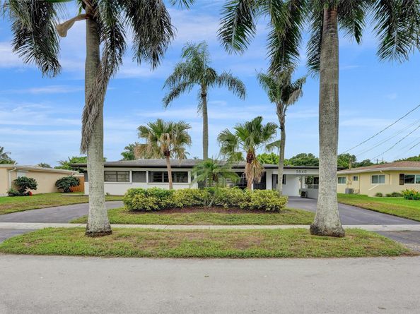 5840 SW 14th St, Plantation FL 33317