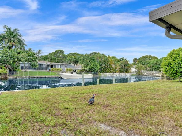 5840 SW 14th St, Plantation FL 33317