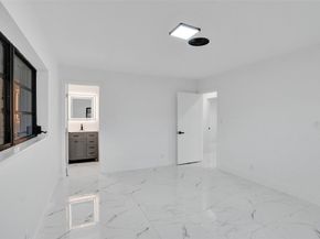 5840 SW 14th St, Plantation FL 33317