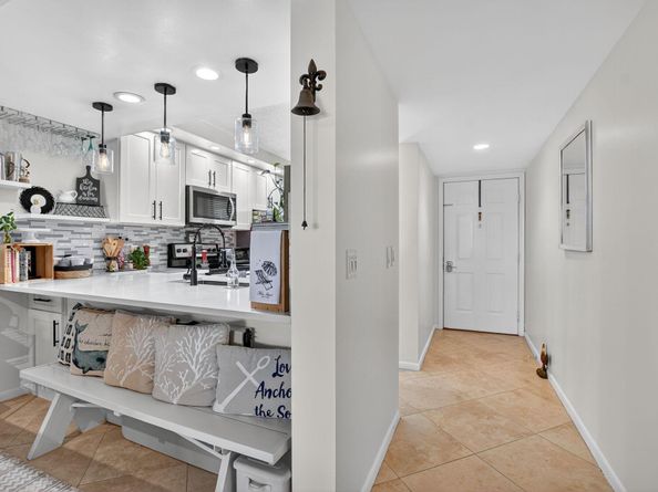 6205 Balboa Circle 403, Boca Raton FL 33433