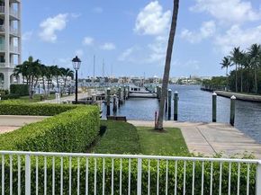 802 W Windward 204 Way 204, Lantana FL 33462