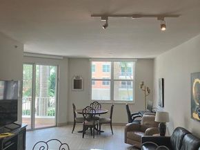 802 W Windward 204 Way 204, Lantana FL 33462