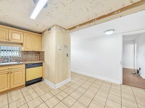 8980 S Hollybrook Blvd 204, Pembroke Pines FL 33025