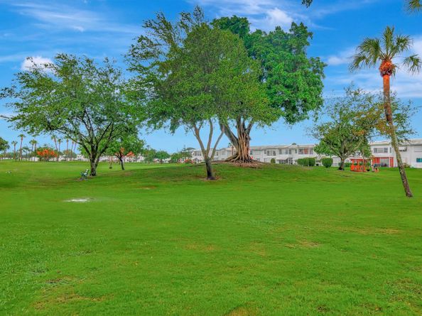 2650 W Golf Blvd 255, Pompano Beach FL 33064