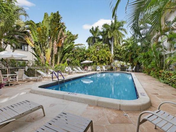 665 Enfield Street B18, Boca Raton FL 33487