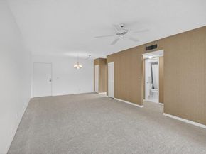 665 Enfield Street B18, Boca Raton FL 33487