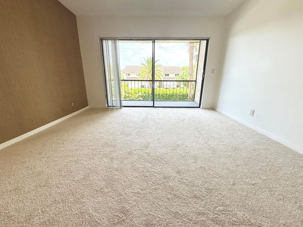 665 Enfield Street B18, Boca Raton FL 33487