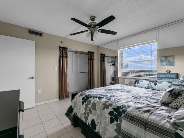 3940 Inverrary Blvd 806A, Fort Lauderdale FL 33319