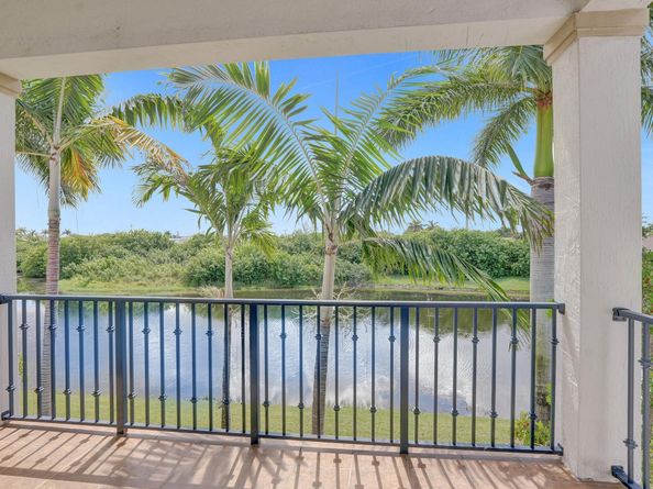 1601 SW 113th Ave, Pembroke Pines FL 33025