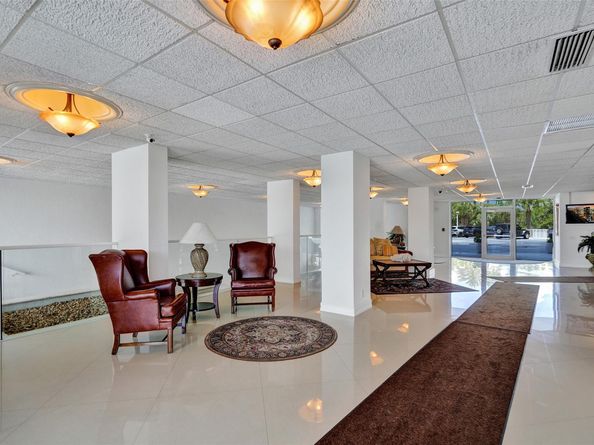 2715 N Ocean Blvd 17F, Fort Lauderdale FL 33308