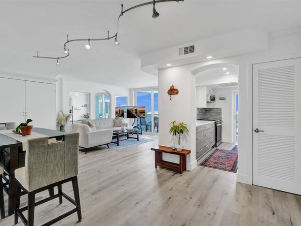 2715 N Ocean Blvd 17F, Fort Lauderdale FL 33308