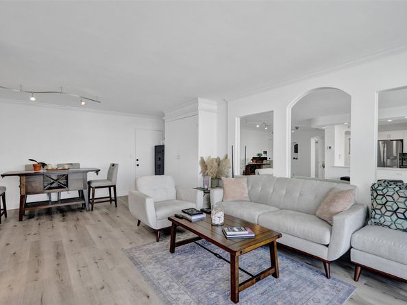 2715 N Ocean Blvd 17F, Fort Lauderdale FL 33308