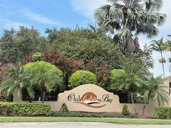 1575 NE 33 Av 101, Homestead FL 33033