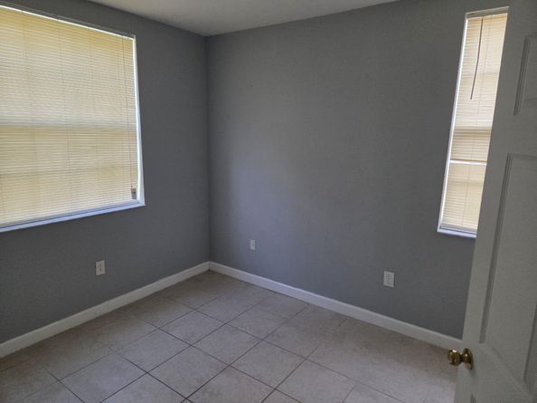 1575 NE 33 Av 101, Homestead FL 33033