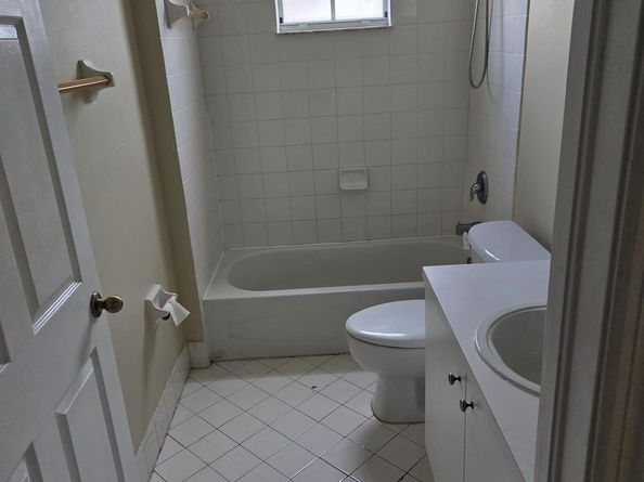 1575 NE 33 Av 101, Homestead FL 33033