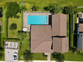11971 Cypress Key Way, Royal Palm Beach FL 33411