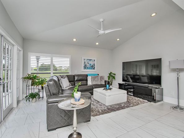 22504 W Esplanada Circle W, Boca Raton FL 33433