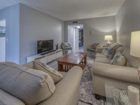 2960 Lake Osborne Drive 206, Lake Worth Beach FL 33461