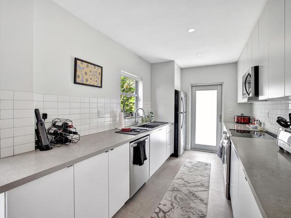 625 NE 13th Avenue, Fort Lauderdale FL 33304